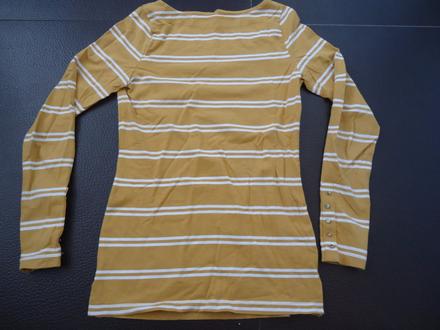 Horčicové tričko s lodičkovým výstrihom, f&f,s