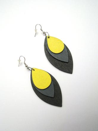 Drevené visiace náušnice, 