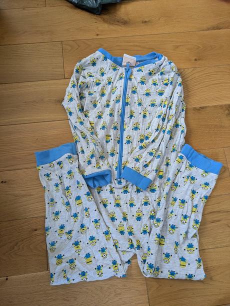 Pyžamo mimooni, disney,110