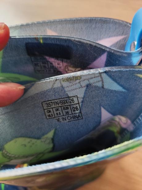 Gumáky, reserved,26