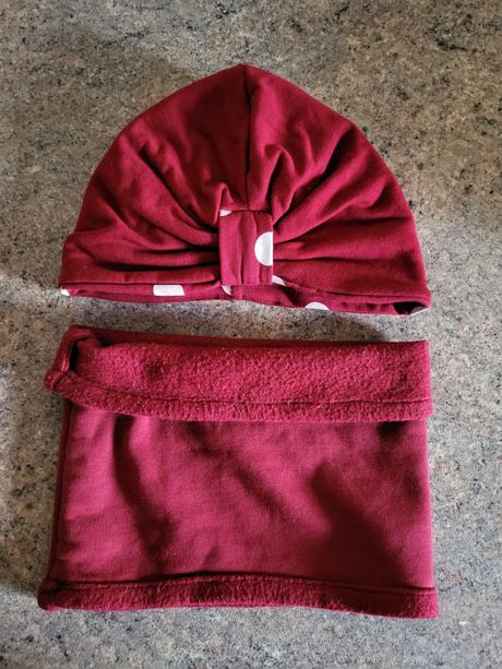 Čiapka-turban a nákrčník, 92