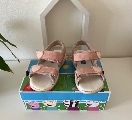 Ružové sandále prasiatko peppa 26, 26