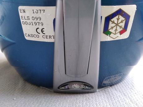 Prilba - veľ. 55 / 56, s