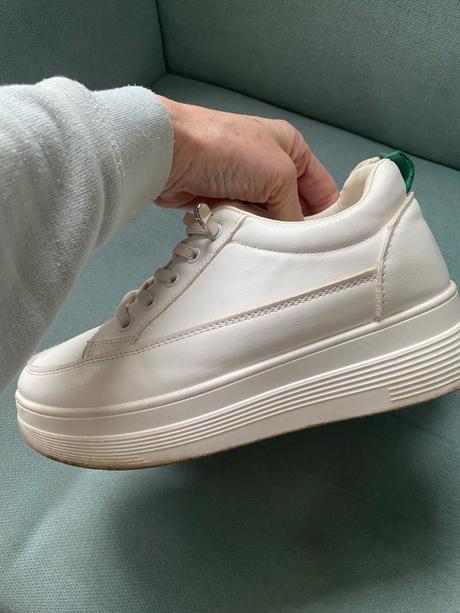 Biele tenisky,37 a 38, 37