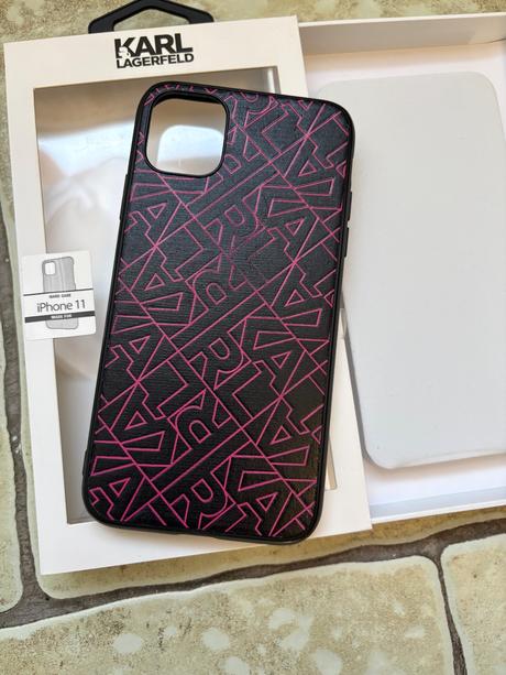 Kryt karl lagerfeld na iphone 11,