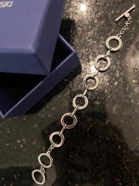 Swarovski náramok, swarovski