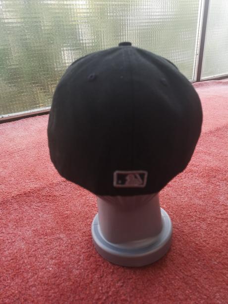 New era dámska šiltovka veľkosť 7 3/8 (58,7cm), 