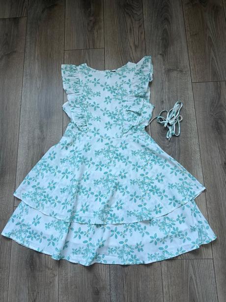 Kvietkované šaty, s