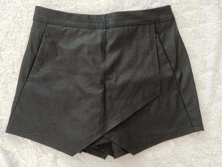 Kožene sukňokratasy, s