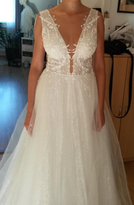 Predám svadobné šaty, 36