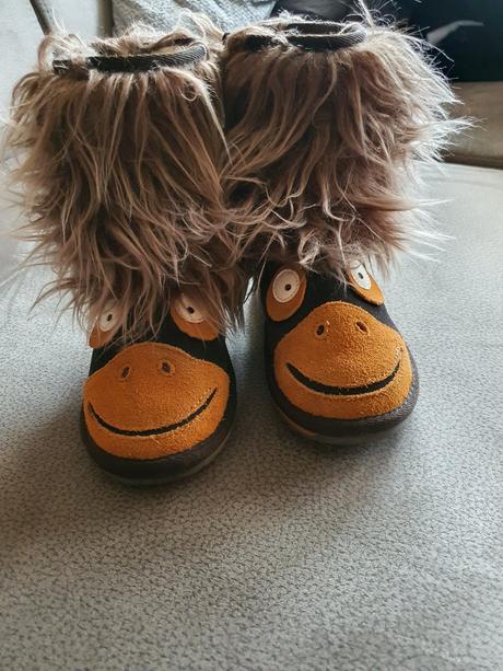 Cizmicky emu australia, 27