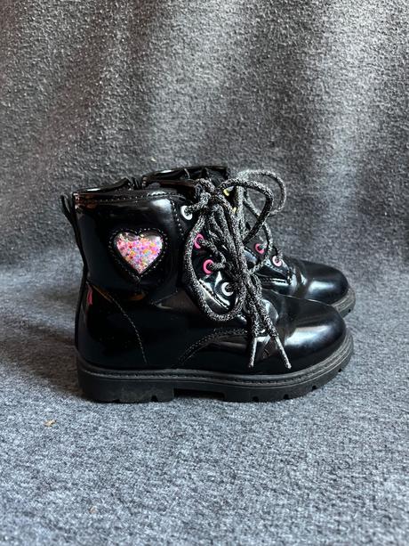 Prechodná jemne zateplene lakovane topanky, sinsay,27