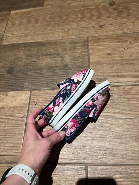 Cvičky kvetinkove, 28