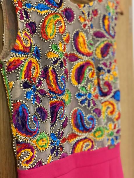 Predám dámske spoločenské šaty, s