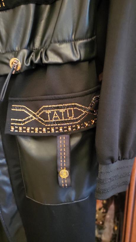 Damsky novy plašt.., m