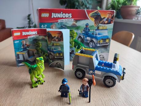 Lego juniors 10757- raptor a záchranárske vozidlo, 