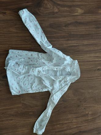 Biela hviezdickova košeľa, 122