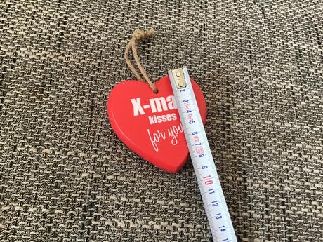 Dekorácia srdiečko, výška cca 9 cm,