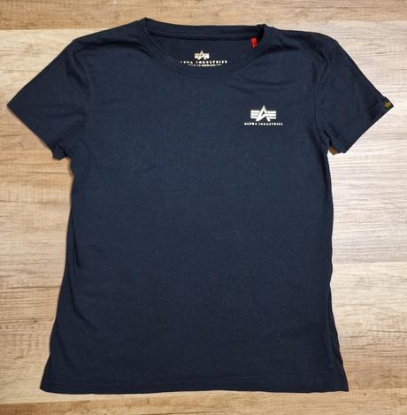 3x oblečené tričko alpha industries, veľ. s, s