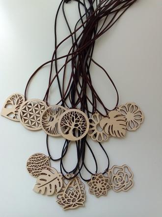 Drevený náhrdelník, 