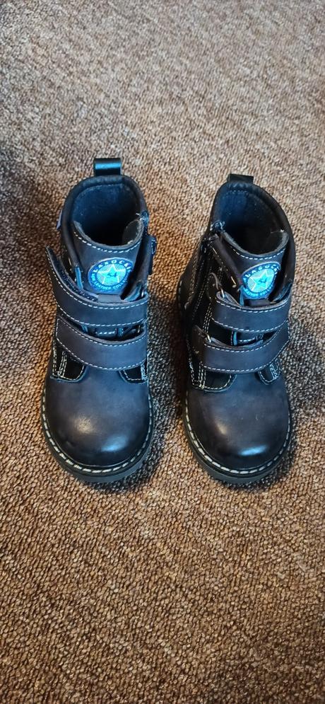 Čižmičky, lasocki,21