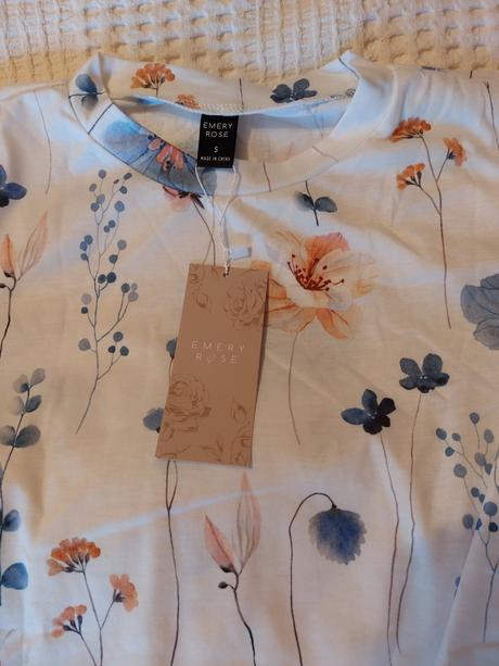 Tričko kvietkovane, s