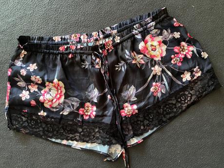 Šortky saténové, m