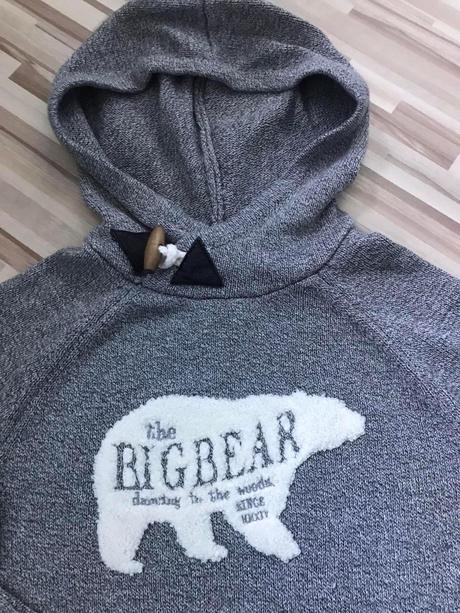 Nádherný svetrík, zara,122