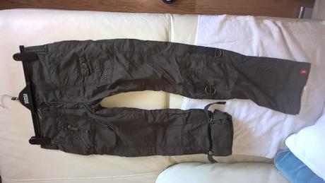 Sportove nohavice esprit, 32