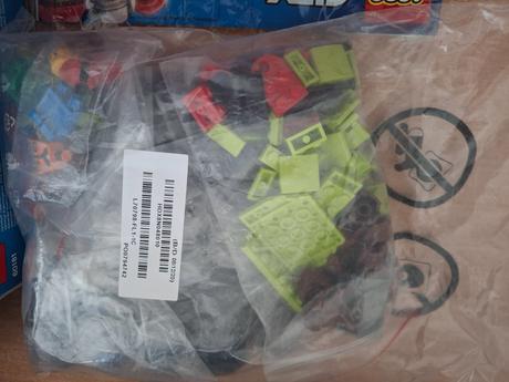 Lego lesný traktor 60181,