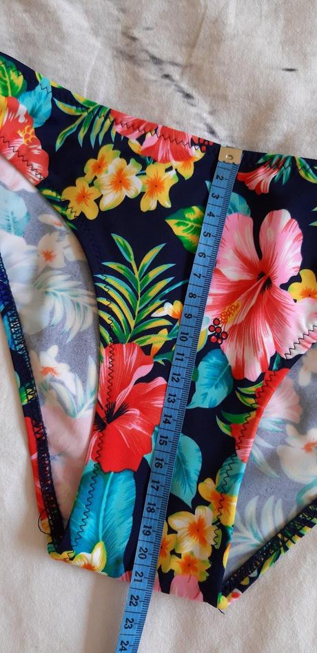 Kvetinové plavkové nohavičky s, s