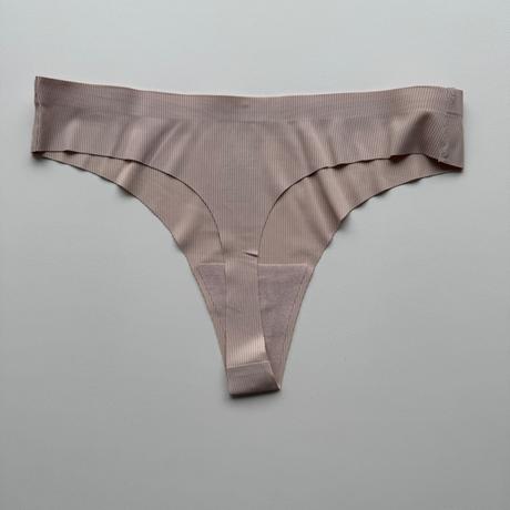 Bezšvové tangá 90299, l / m / s / xl