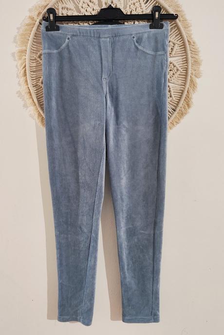 Menčestrové jegginy, s