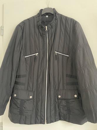 Prešívaná čierna bunda bonita, 48 / 50