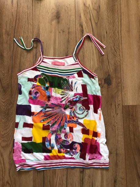 Dievcenske tielko desigual, desigual,146