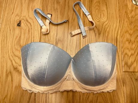 Podprsenka 70e, reserved,70e