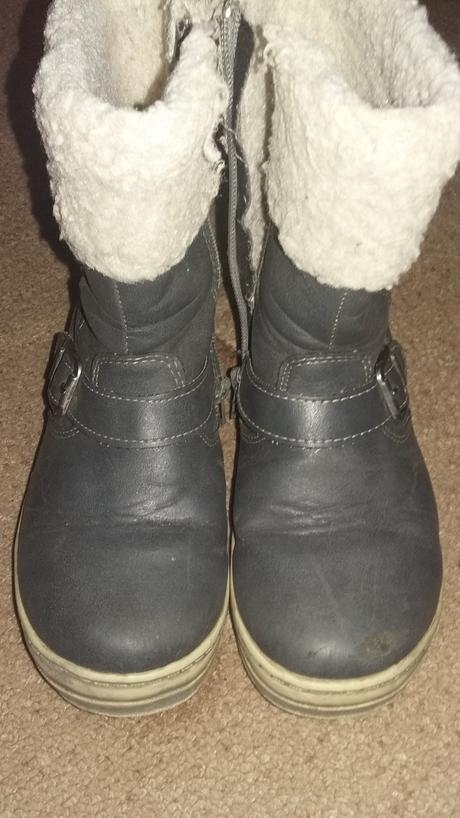 Teplé čižmičky, 31