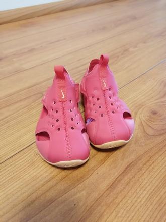 Nike sandalky, nike,25