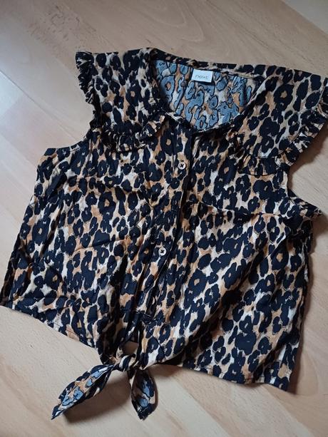 Leo top s volánom, next,128