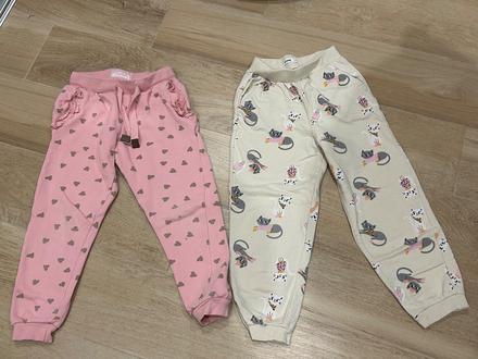 2 x tepláky, lupilu,116