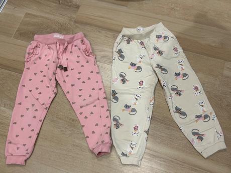 2 x tepláky, lupilu,116