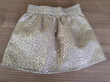 Spoločenská sukňa, 98