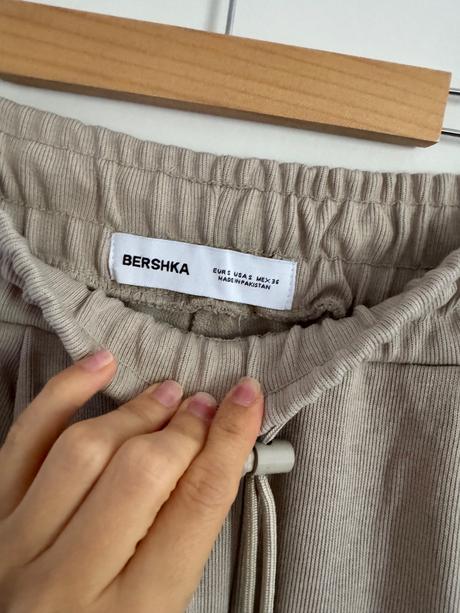 Bershka nohavice široke, bershka,s