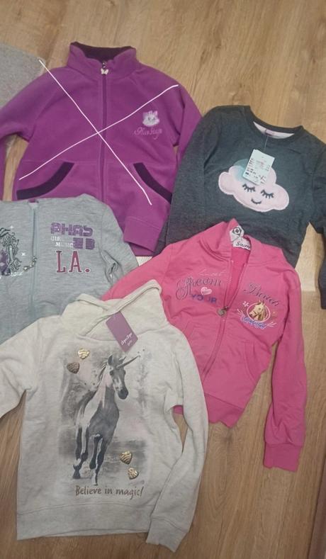 Balík oblečenia, 122–134