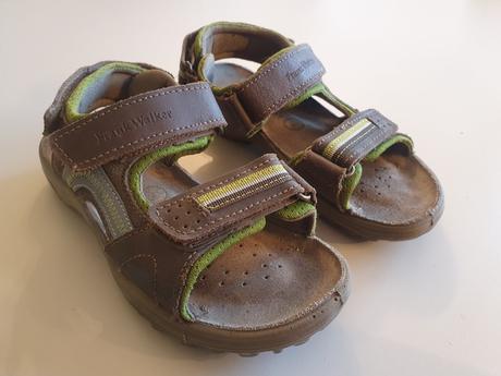 Krásne kožené sandálky, humanic,32