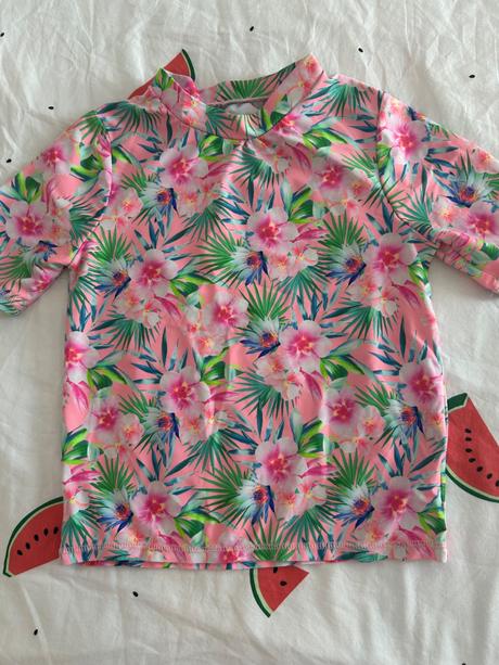 Plavkové tričko, 134