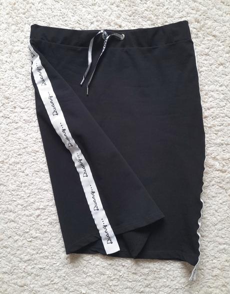 Úpletová sukňa, m