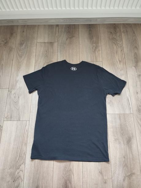 Čierne tričko, under armour,l