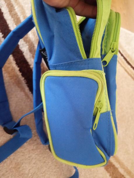 Modry ruksak, 