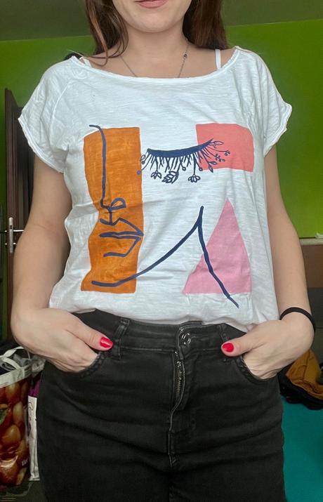 Tričko kratšie do pása, gate